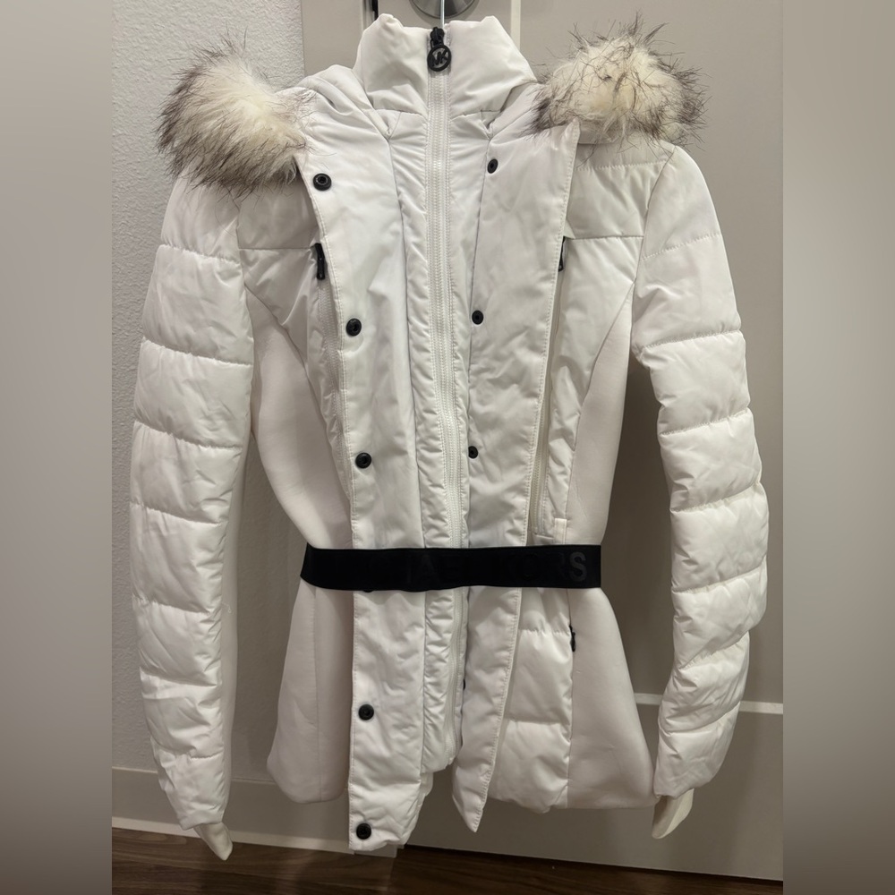 Belted White Puffer Coat with Faux Fur Hood
